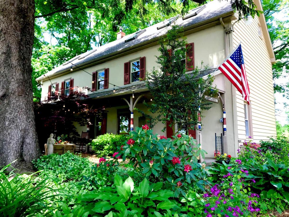 Galvanized America Inn & Art Gallery Doylestown Exterior photo